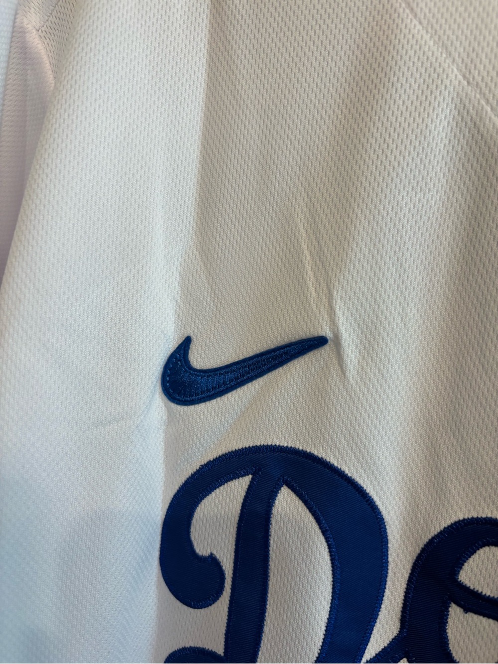 Los Angeles Dodgers Ohtani Jersey - Picture 5 of 6